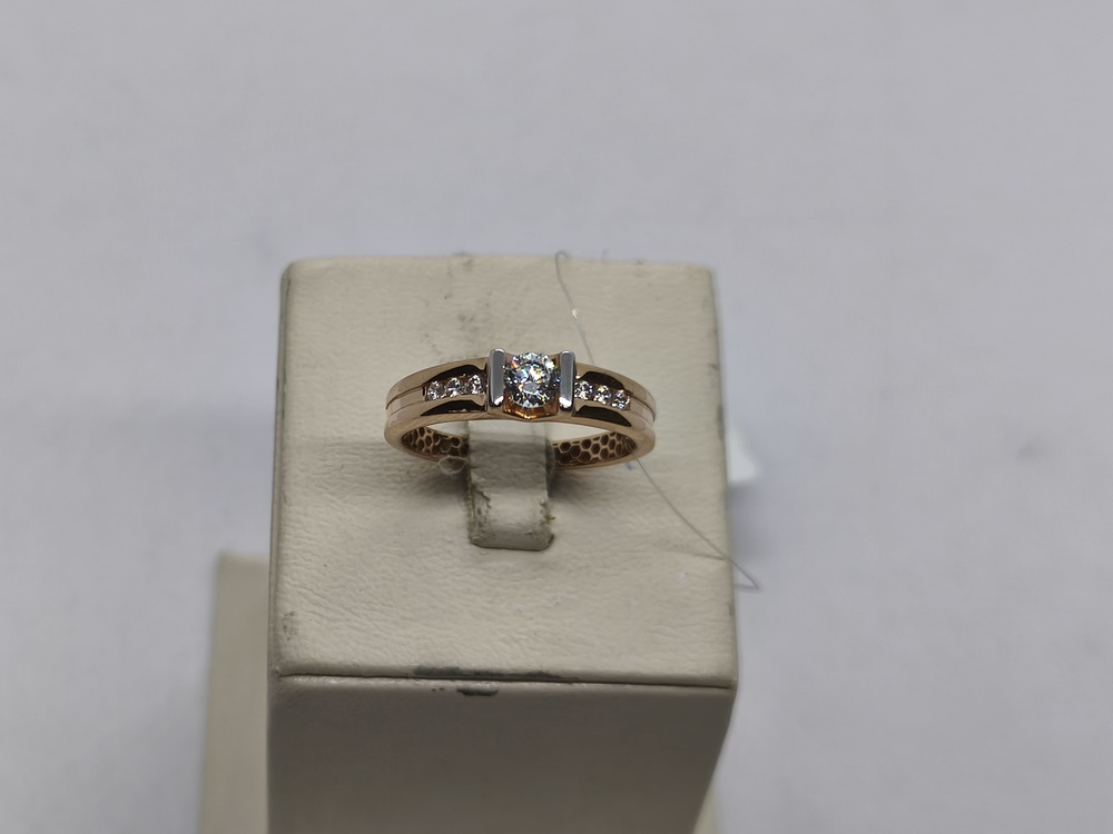 КОЛЬЦО С КАМНЯМИ (Au 585)