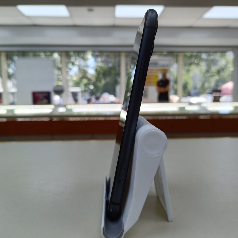 Смартфон Apple iPhone 11 128Gb