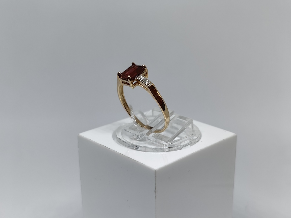 КОЛКМИ585 КОЛЬЦО С КАМНЯМИ (Au 585)