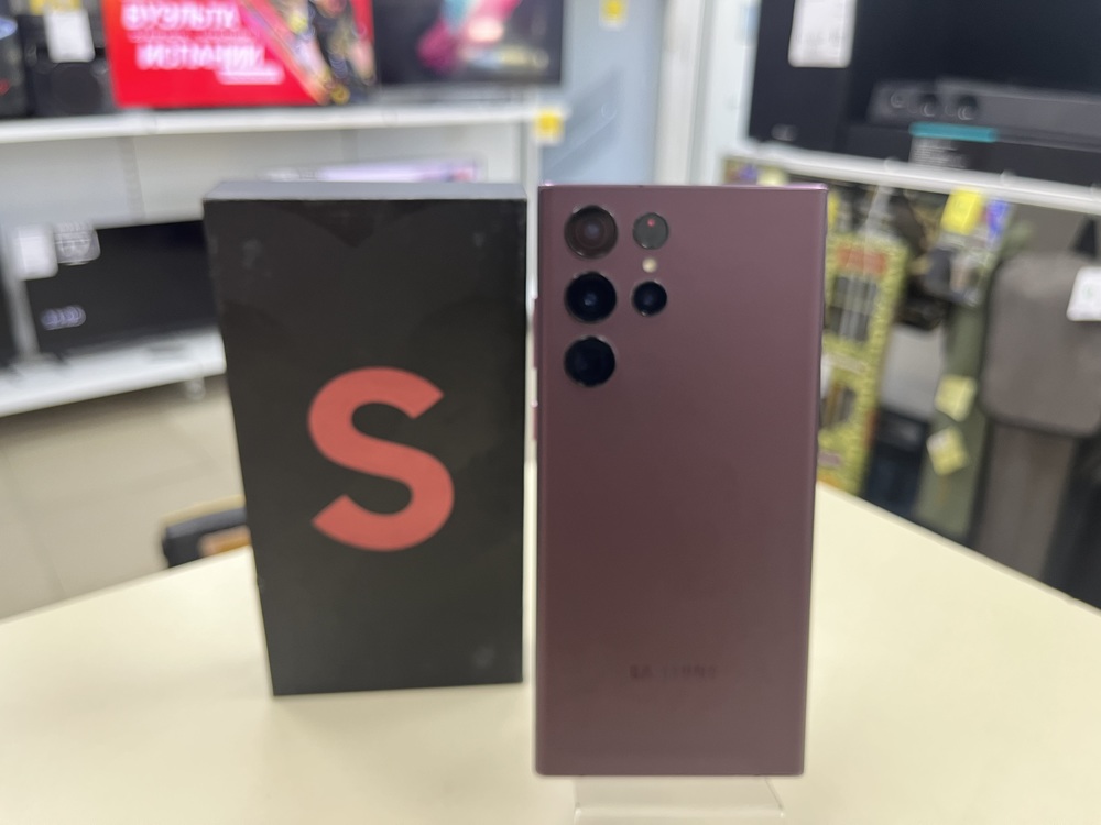 Смартфон Samsung Galaxy S22 Ultra 12/256