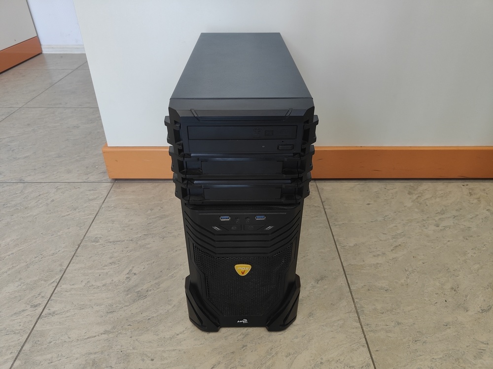 Системный блок Aero Cool; Core i5-3570, GeForce GTX 960, 8 Гб, Нет, 500 Гб