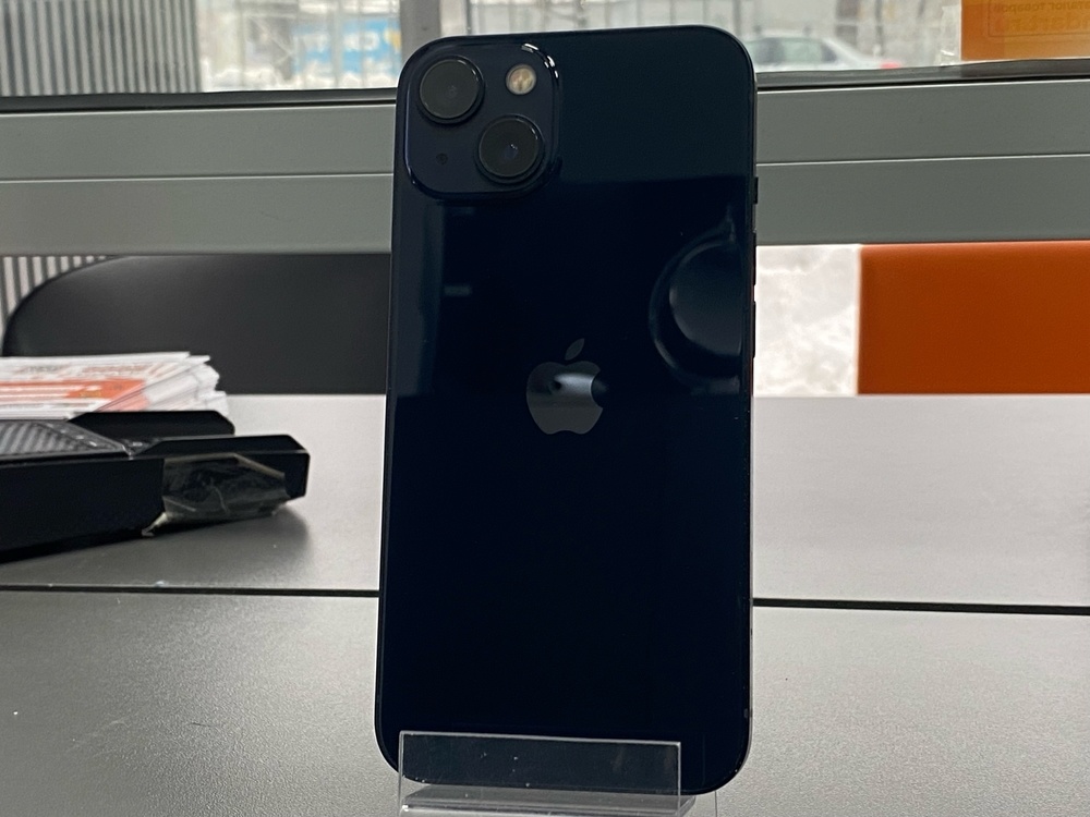 Смартфон Apple iPhone 13 128Gb