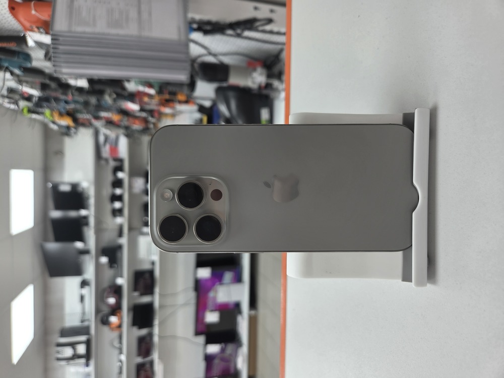 Смартфон Apple Iphone 16 Pro 256Gb
