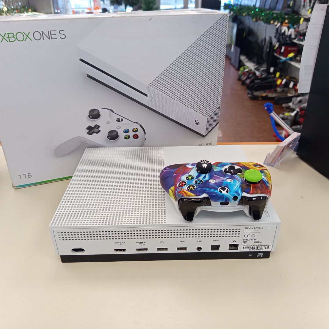 Игровая приставка Xbox One S 1TB