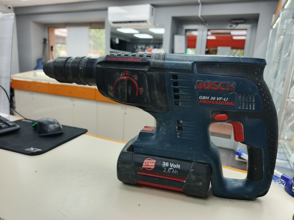 Перфоратор Bosch GBH 36 VF-LI