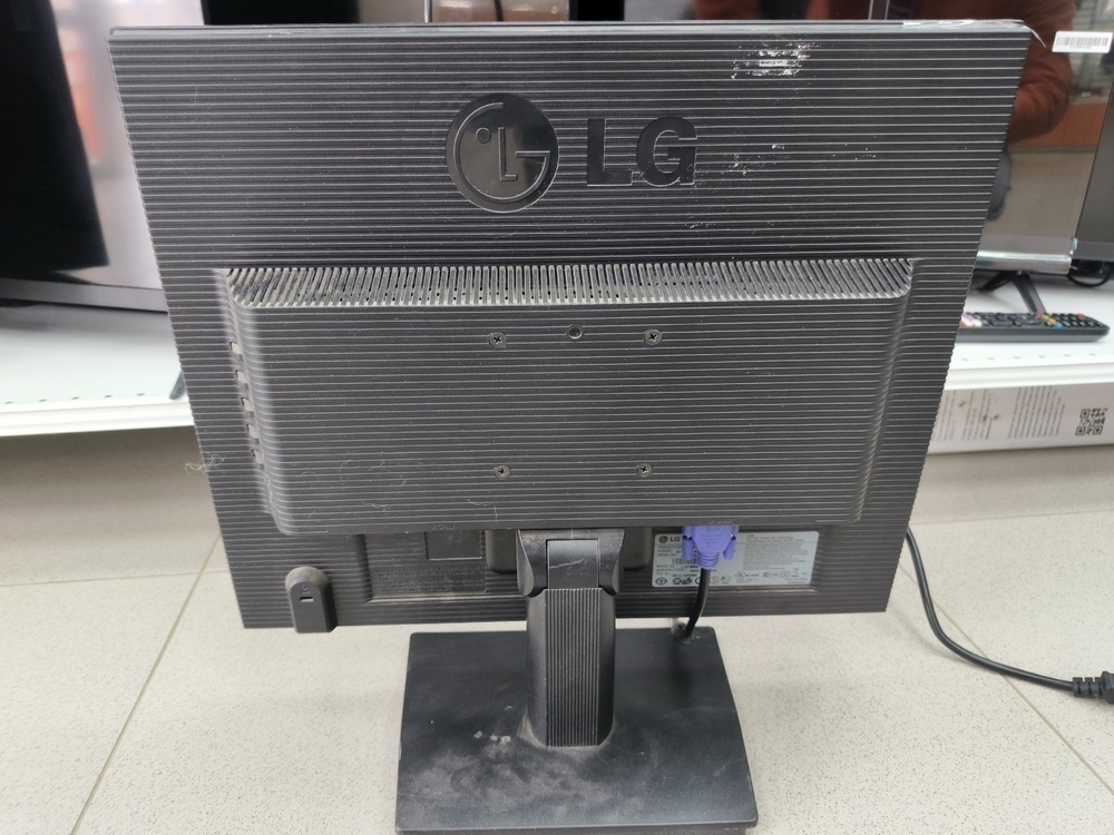 Монитор LG Flatron L1919S