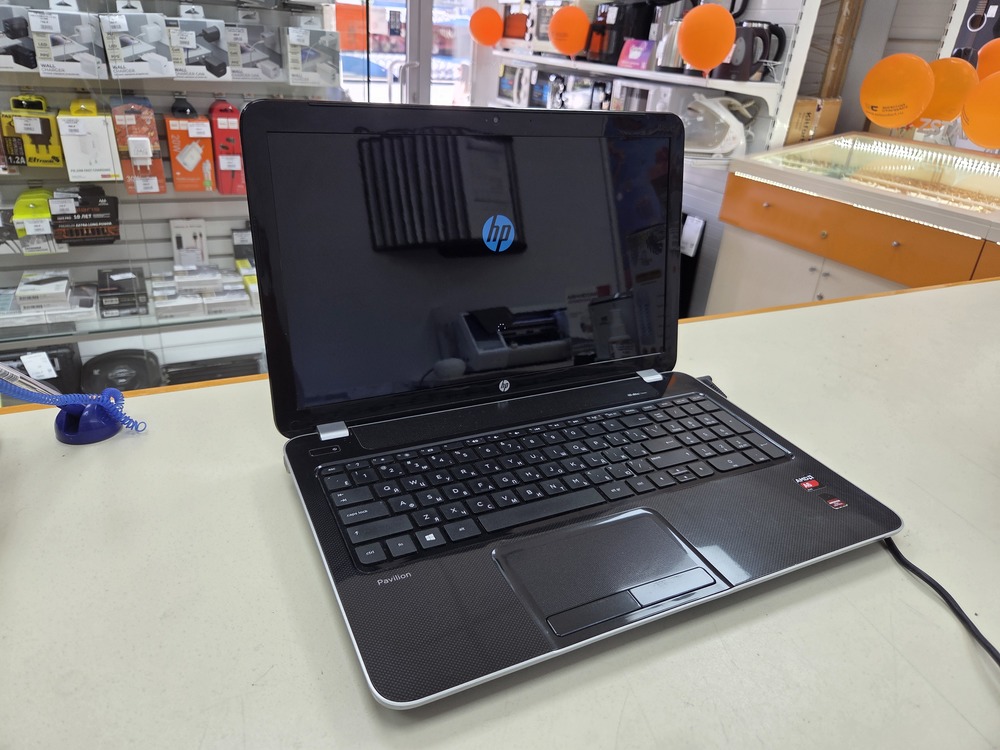 Ноутбук HP Pavilion 15; A6-5350M, Radeon HD 8450G, 4 Гб, Нет, 500 Гб