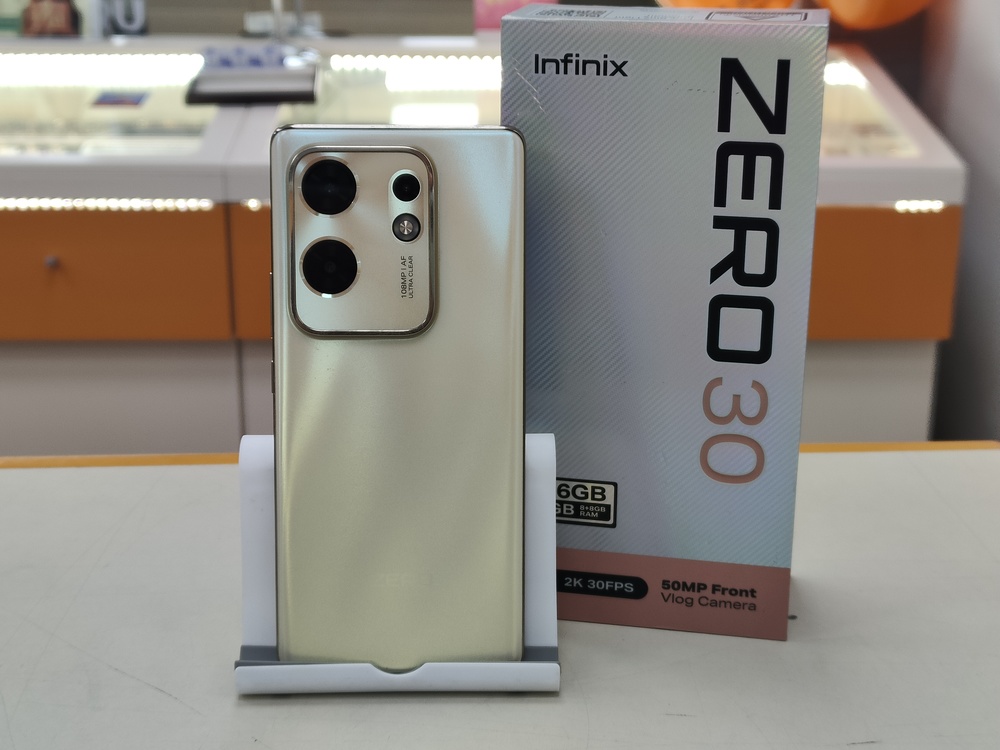 Смартфон Infinix ZERO 30 4G 8/256