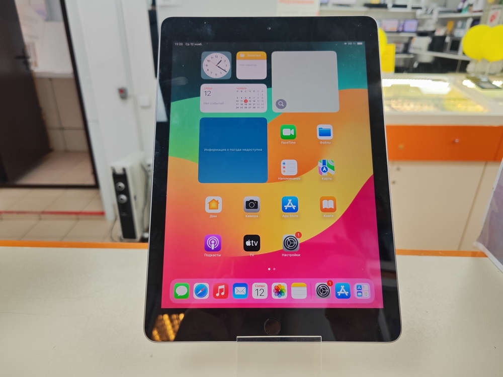 Планшет Apple IPad 6 32 ГБ A1893 (Wi-Fi)