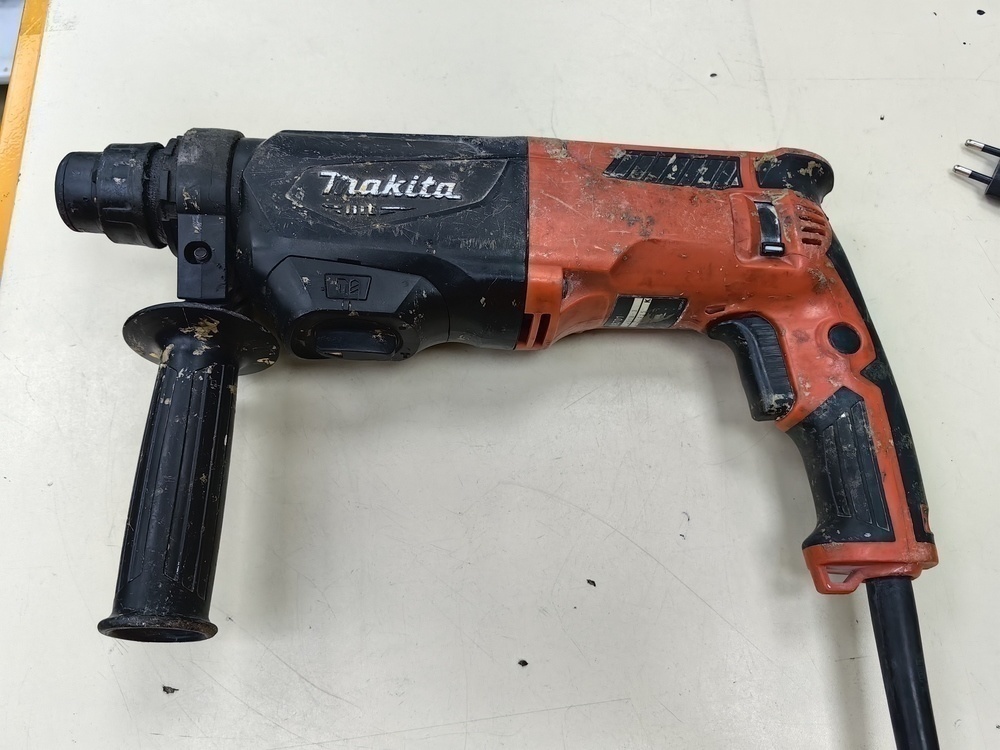 Перфоратор Makita M8701