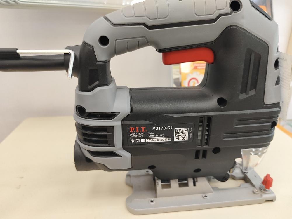 Лобзик P.I.T. PST70-C1