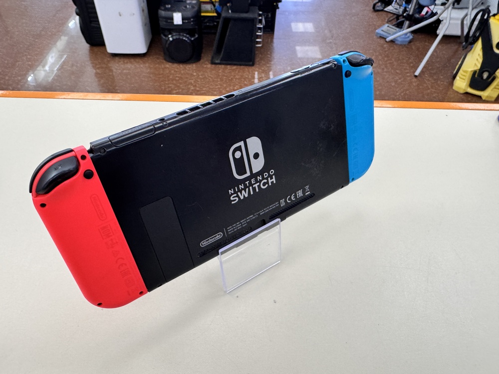 Игровая приставка Nintendo Switch