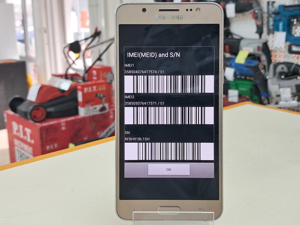 Смартфон Samsung Galaxy J5 2016 2/16