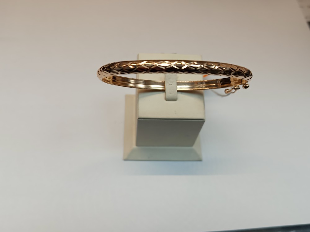 БРАСЛЕТ ЖЕСТКИЙ С АЛМАЗНОЙ ГРАНЬЮ (Au 585)