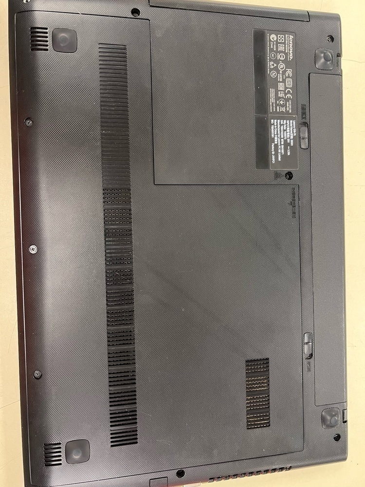 Ноутбук Lenovo; Pentium 3558U, Radeon 8500M, 4 Гб, 128 Гб, Нет