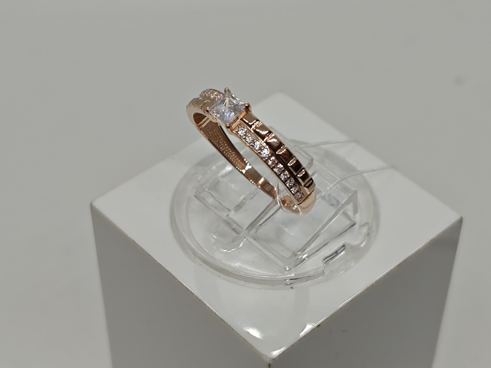 КОЛЬЦО С КАМНЯМИ (Au 585)