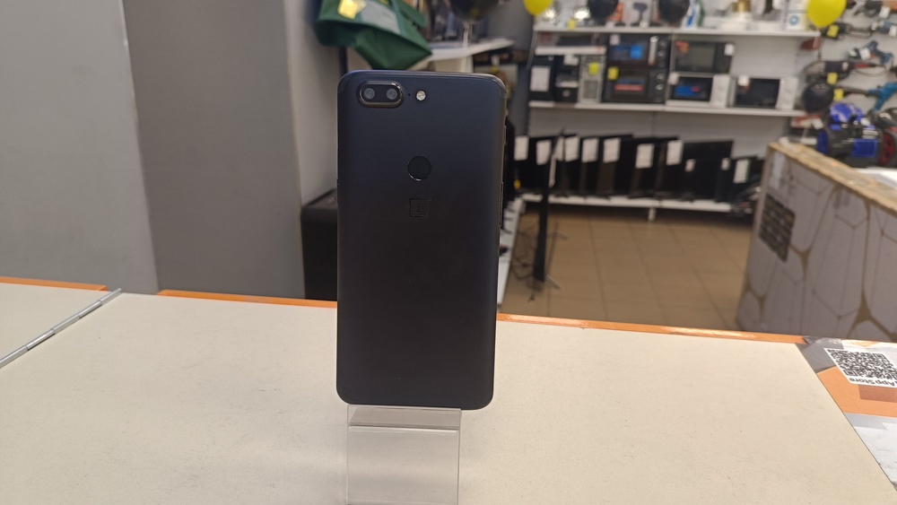 Смартфон OnePlus 5T 8/128