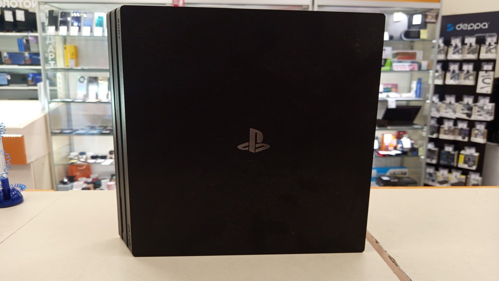 Игровая приставка PlayStation 4 Pro 1Tb