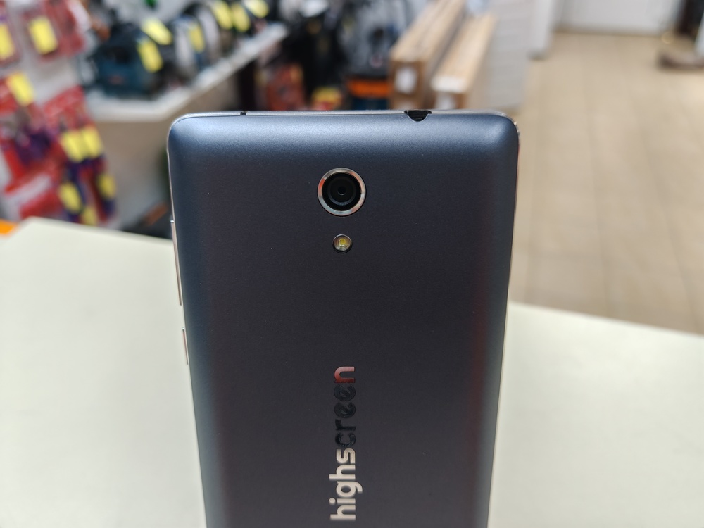 Смартфон Senseit N151