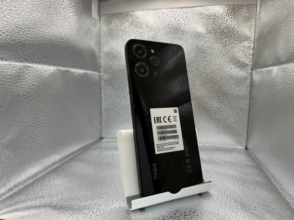 Смартфон Xiaomi Redmi 12 4/128