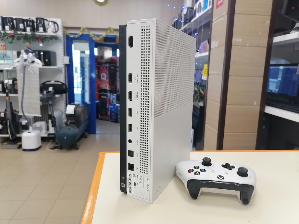Игровая приставка Xbox One S 1TB