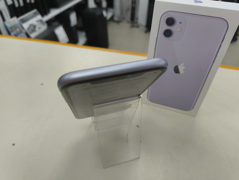 Смартфон Apple iPhone 11 64Gb