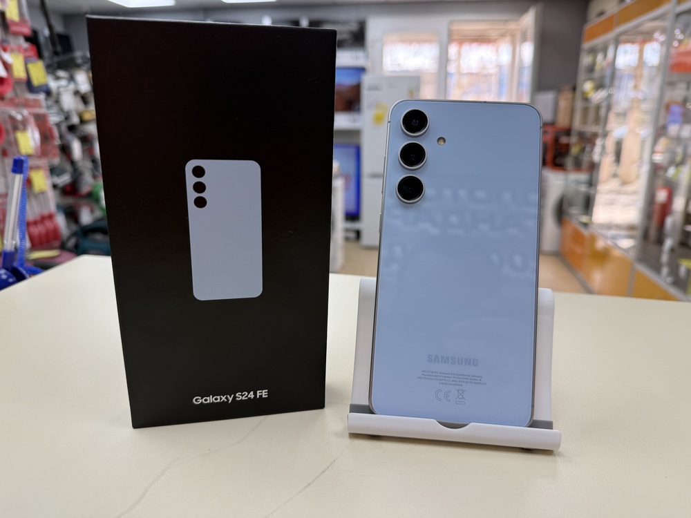 Смартфон Samsung Galaxy S24 FE 8/256