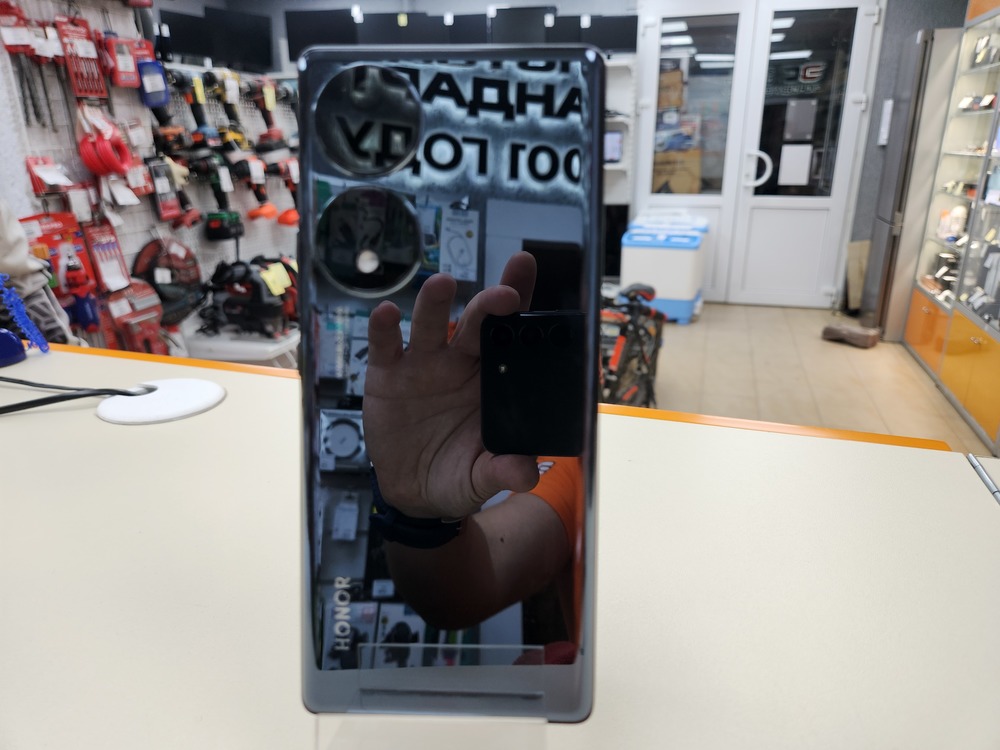 Смартфон Honor 70 8/128