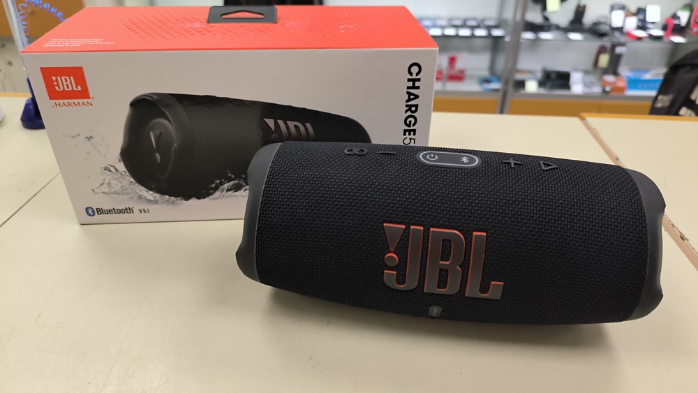 Портативная акустика JBL CHARGE 5
