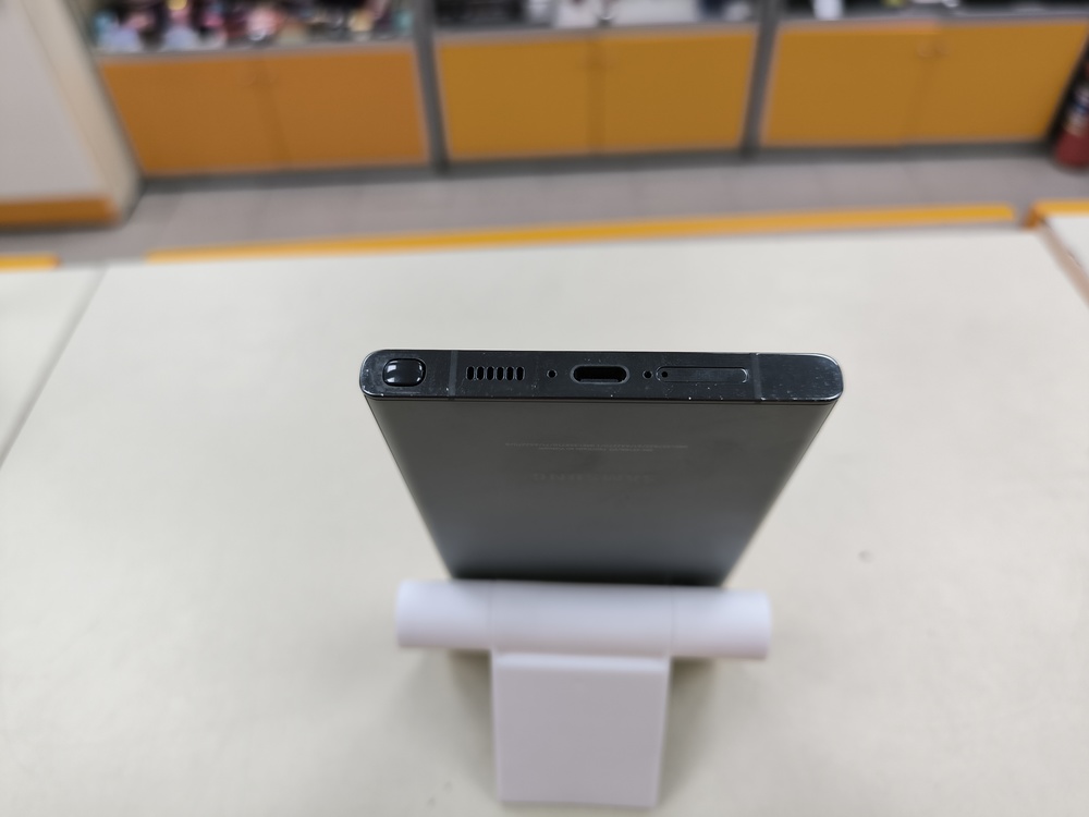 Смартфон Samsung Galaxy S23 Ultra 512Gb