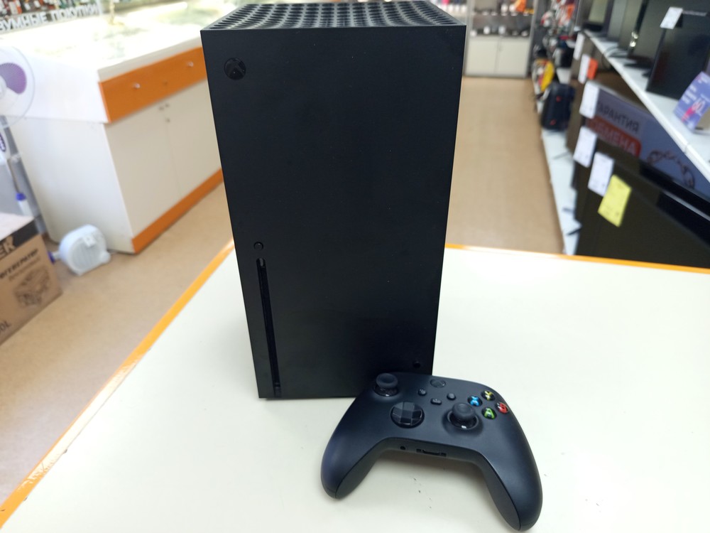 Игровая приставка Xbox Series X 1Tb Игровая приставка Xbox Series X 1Tb