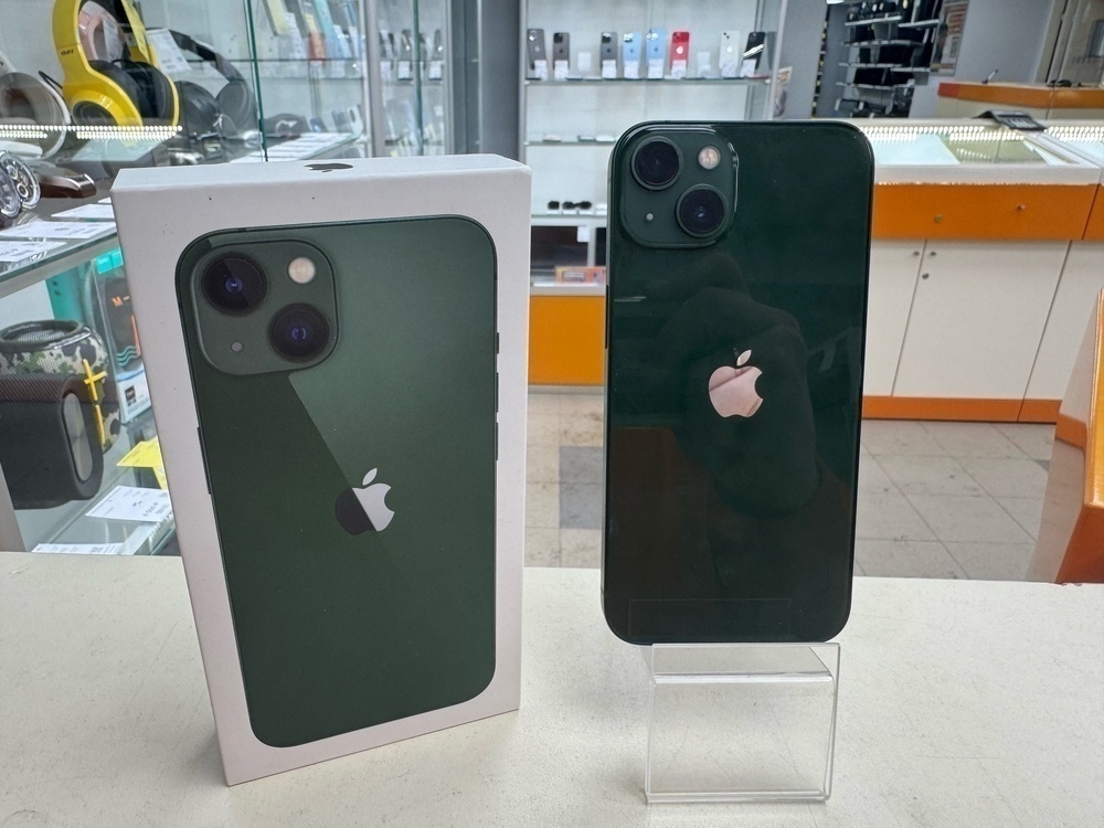 Смартфон Apple iPhone 13 128Gb