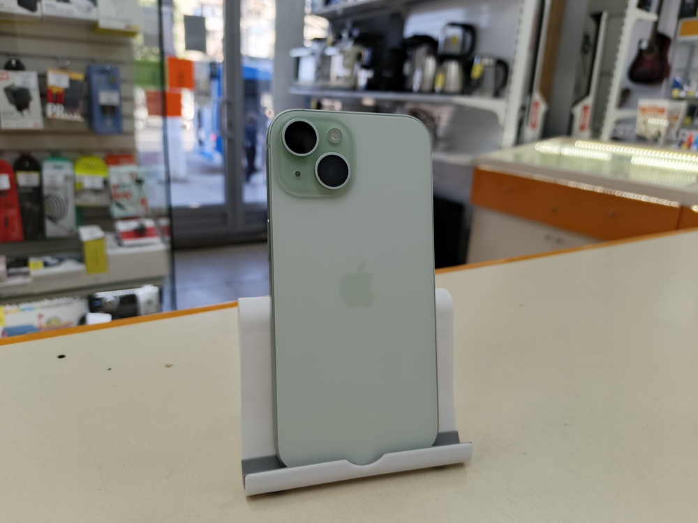 Смартфон Apple Iphone 15 128Gb