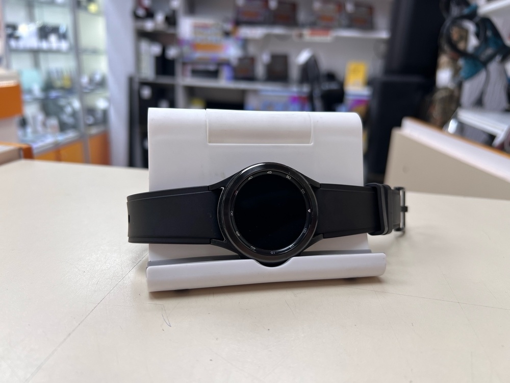 Смарт-часы Samsung Galaxy Watch 4