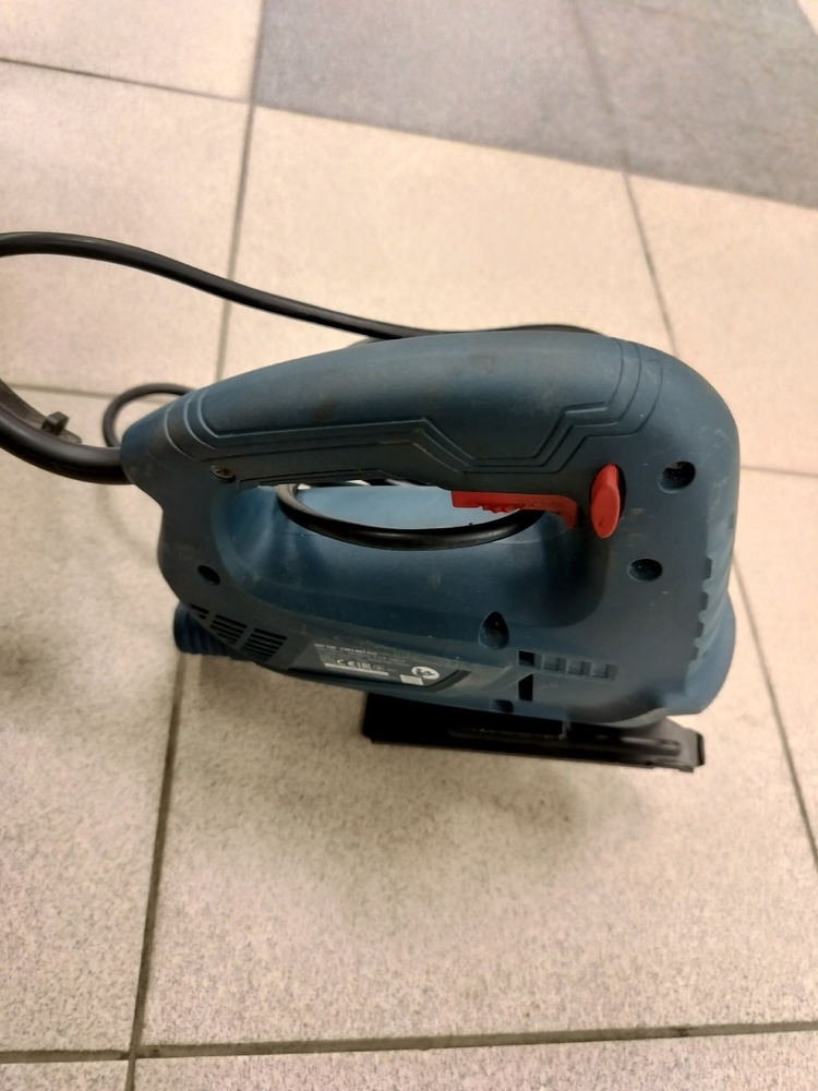 Лобзики Bosch GST 700; 500 Вт, Есть, 3200 ход/мин