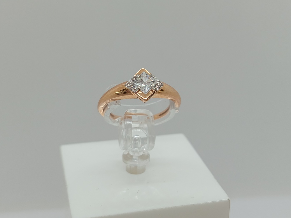 КОЛЬЦО С КАМНЯМИ (Au 585)