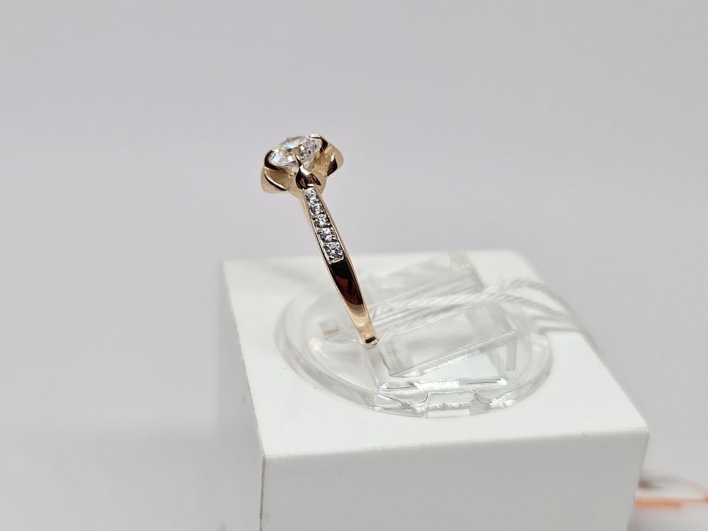 КОЛКМИ585 КОЛЬЦО С КАМНЯМИ (Au 585)