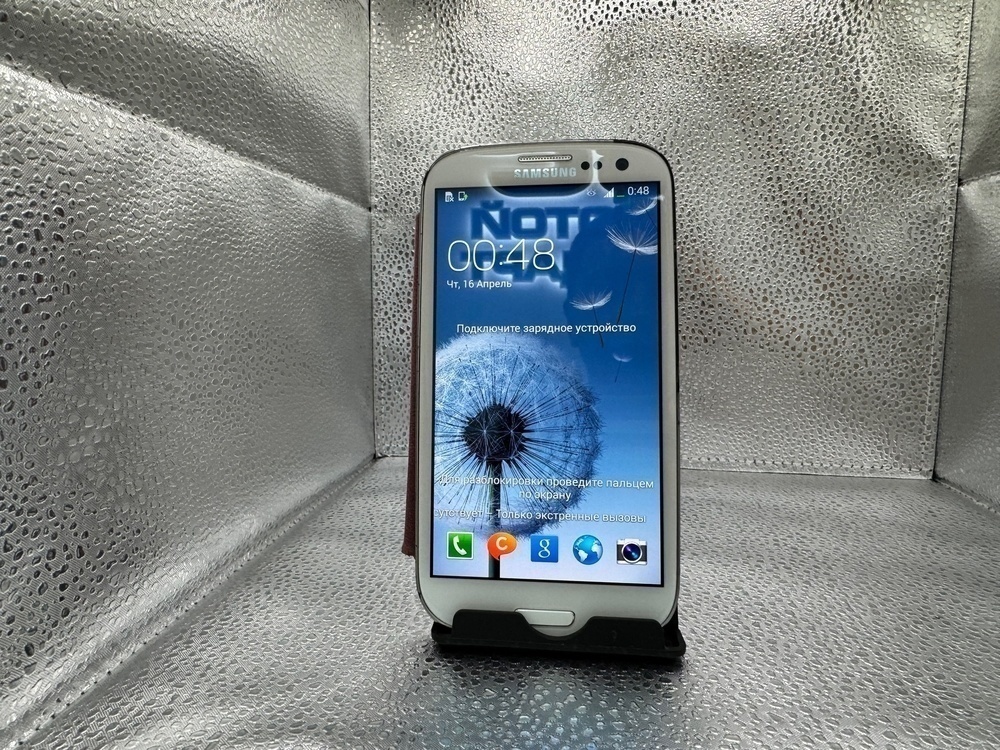 Смартфон Samsung GT-I9300