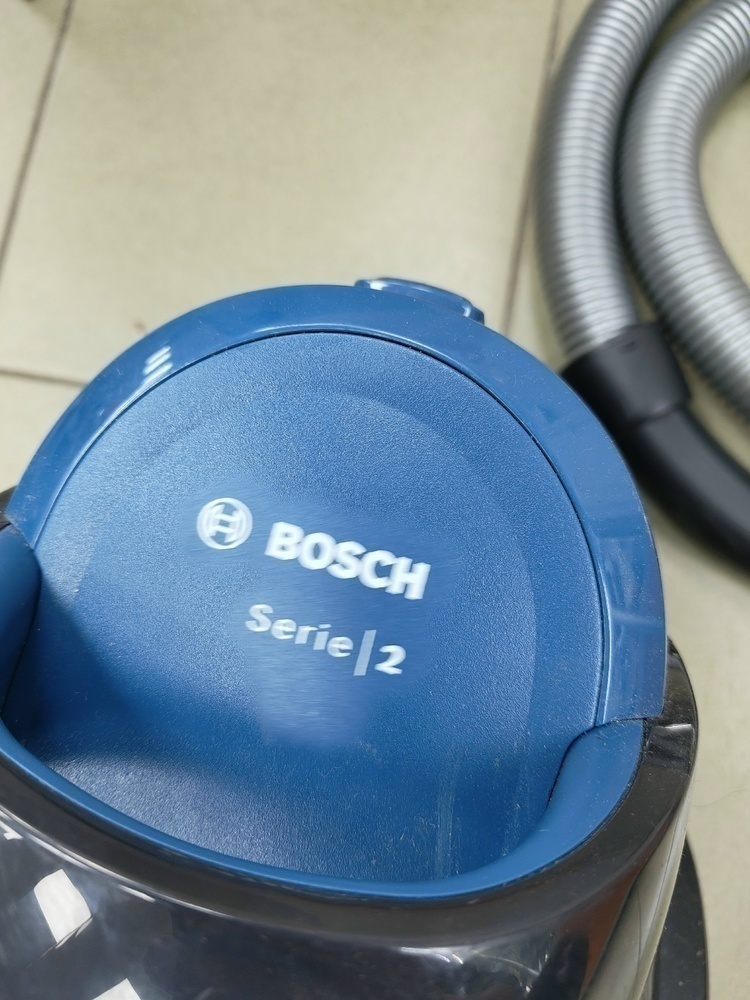 Пылесос Bosch BGS05A220