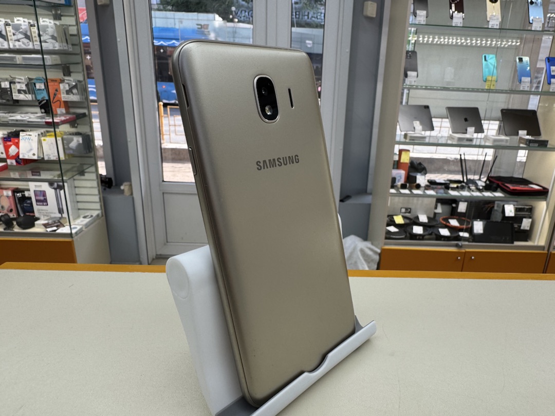 Смартфон Samsung Galaxy J4 2018 3/32