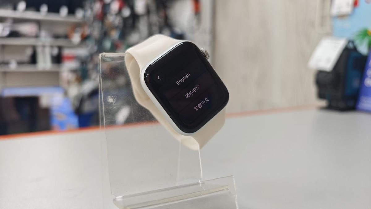 Смарт-часы Apple Watch SE 2020 40mm
