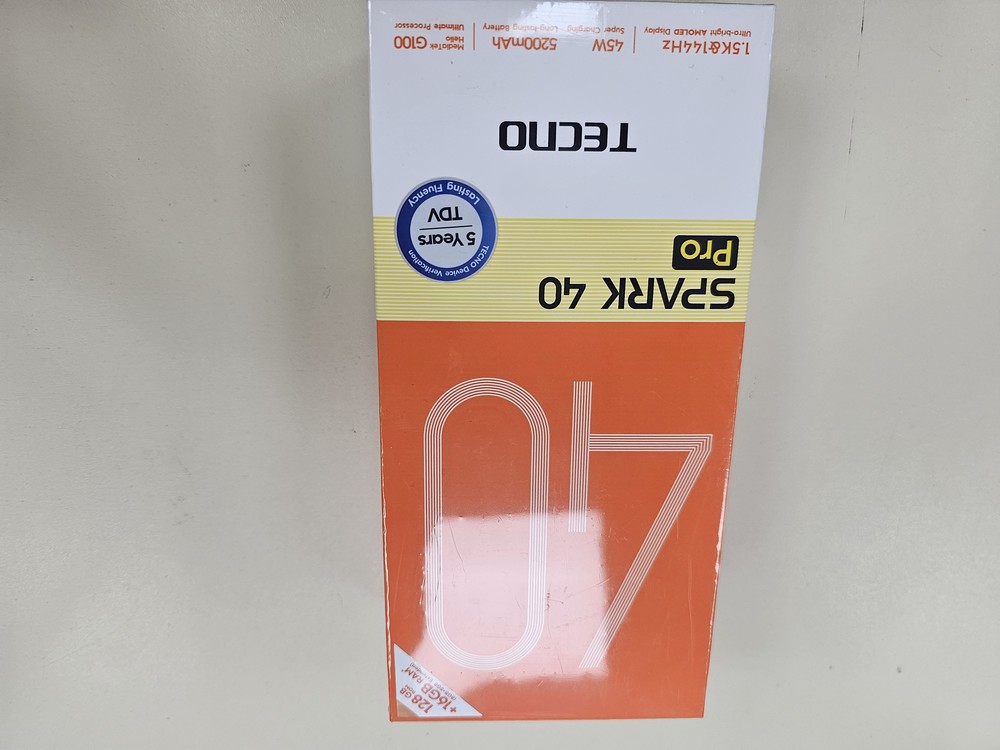 Смартфон Tecno SPARK 40 PRO 8/128