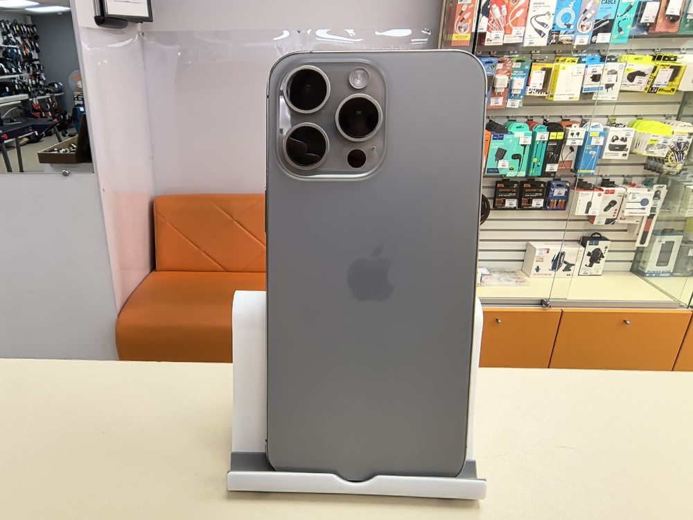 Смартфон Apple iPhone 15 Pro Max 256Gb