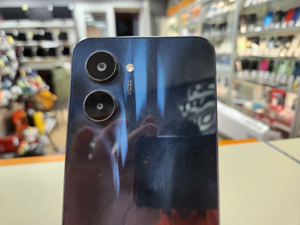 Смартфон Realme C33 4/128
