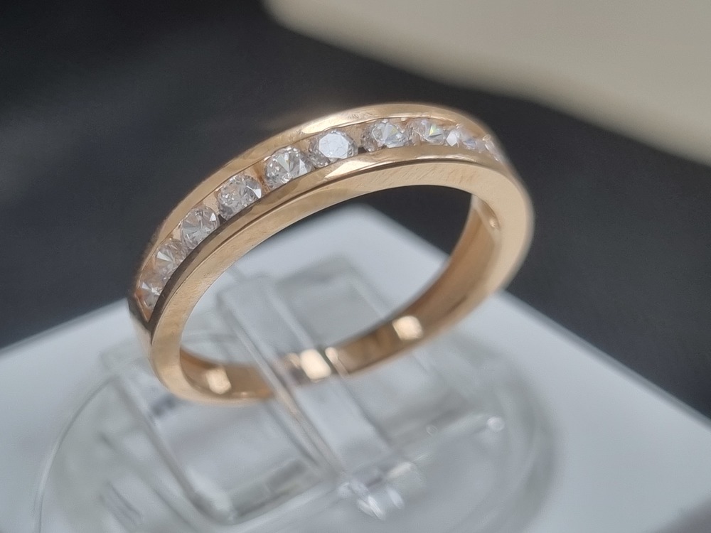 КОЛЬЦО С КАМНЯМИ (Au 585)