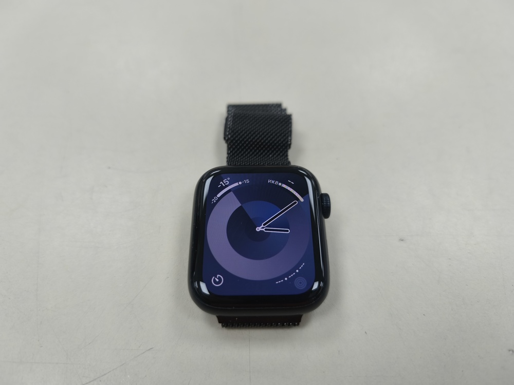 Смарт-часы Apple Watch SE 2022 44mm