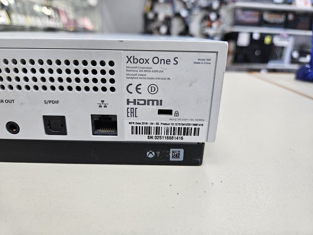 Игровая приставка Xbox One S 1TB