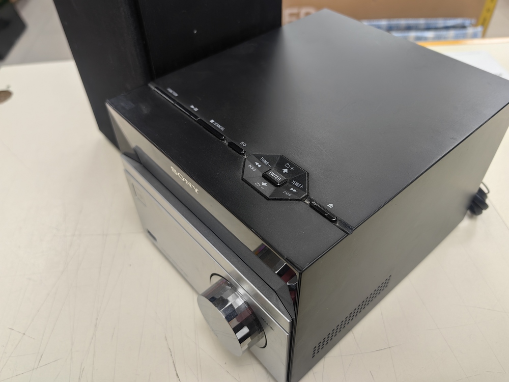 Музыкальный центр Sony CMT-SBT20