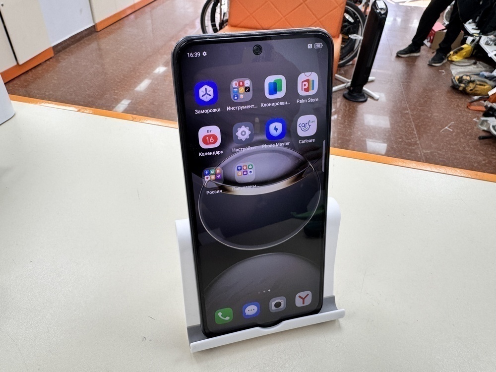 Смартфон Tecno SPARK 30 PRO 8/256
