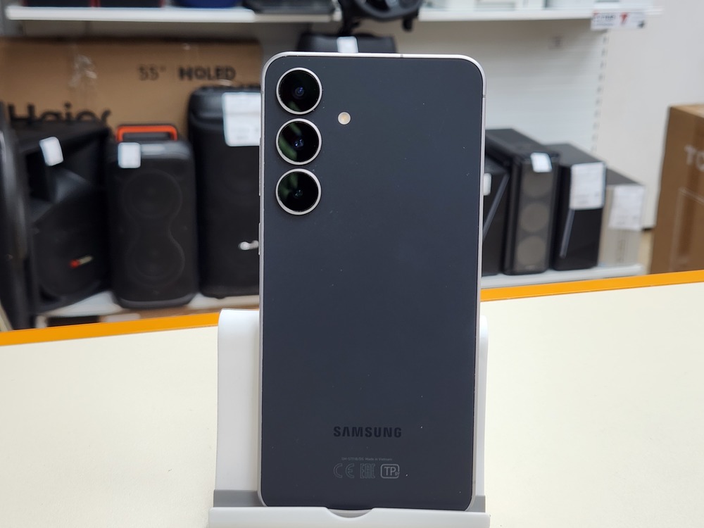 Смартфон Samsung Galaxy S25 FE 8/256